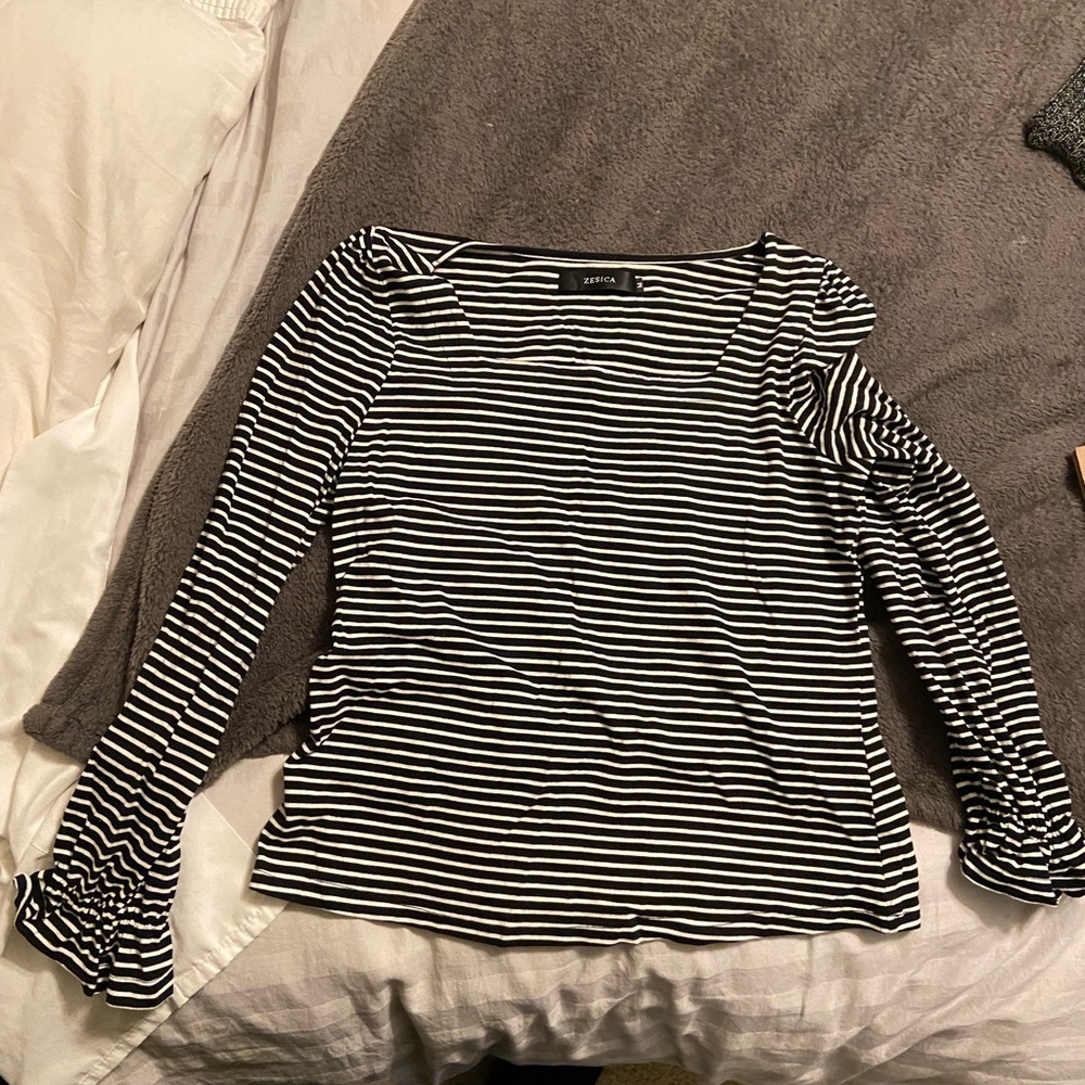 Black and White Striped Long Sleeve Top
